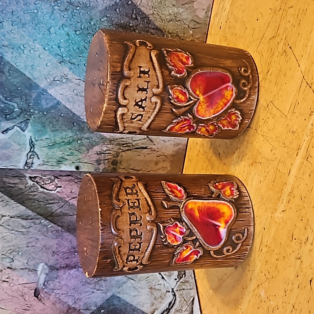 Vintag USA 60s 70s Salt Pepper Shakers Ceramic Faux Log Fruit Large Brown